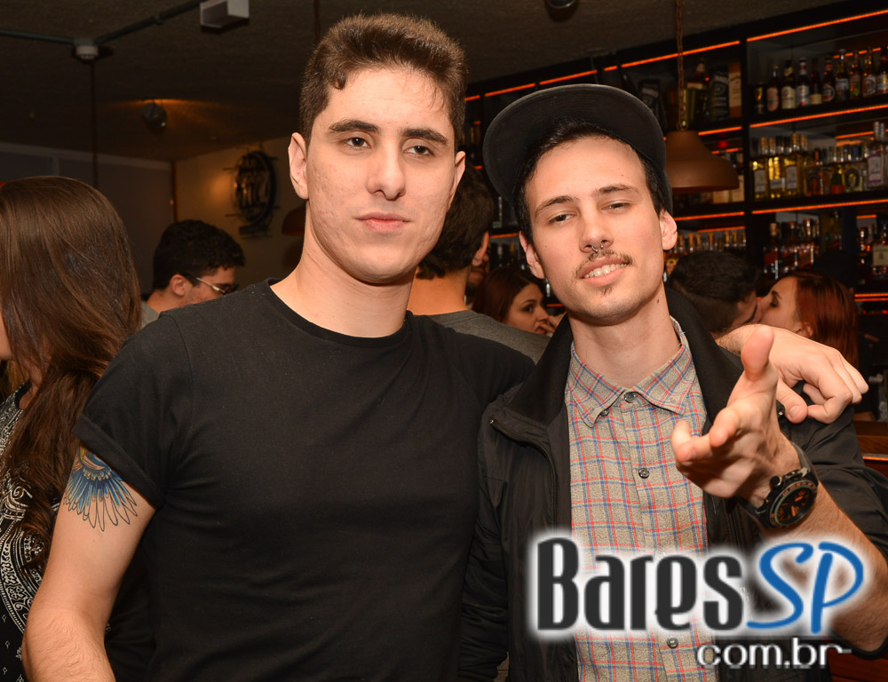 Tex- Redneck Bar realizou a Yolo Rock Night com muitas atrações e música Tex- Redneck Bar realizou a Yolo Rock Night com muitas atrações e música