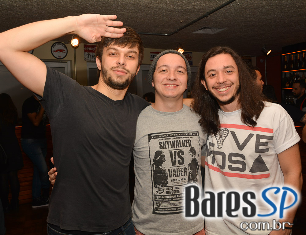 Tex- Redneck Bar realizou a Yolo Rock Night com muitas atrações e música Tex- Redneck Bar realizou a Yolo Rock Night com muitas atrações e música