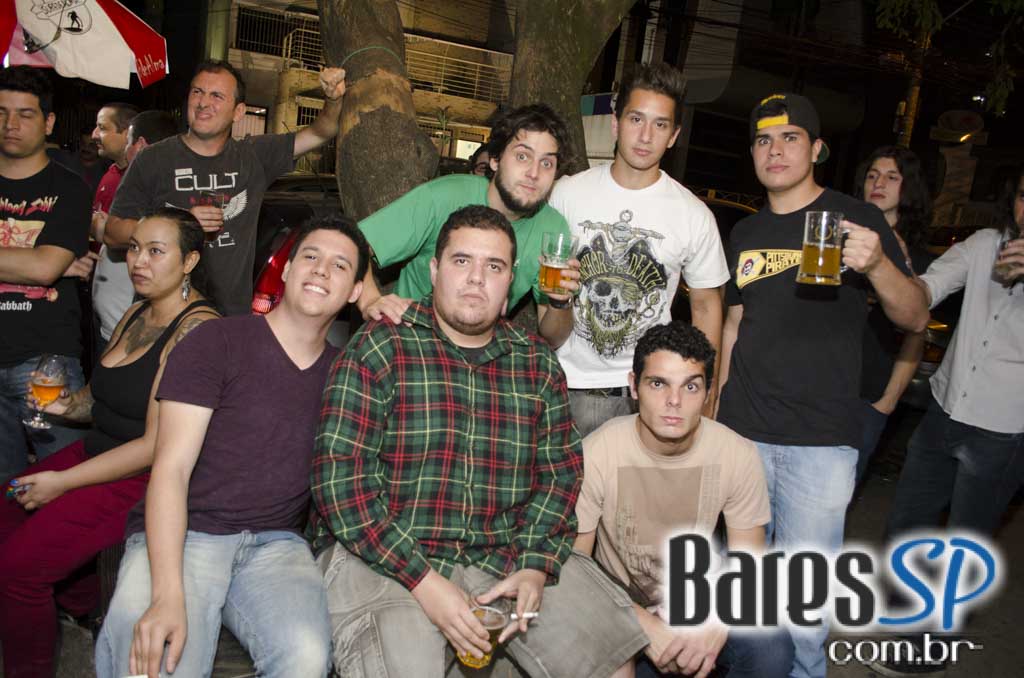 Presley Pub comemorou o Dia da Cerveja com lançamento de cerveja e show de rock Presley Pub comemorou o Dia da Cerveja com lançamento de cerveja e show de rock