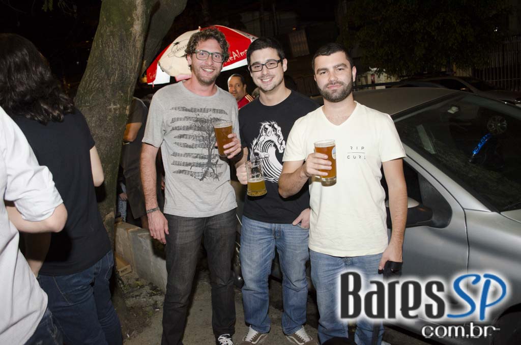 Presley Pub comemorou o Dia da Cerveja com lançamento de cerveja e show de rock Presley Pub comemorou o Dia da Cerveja com lançamento de cerveja e show de rock