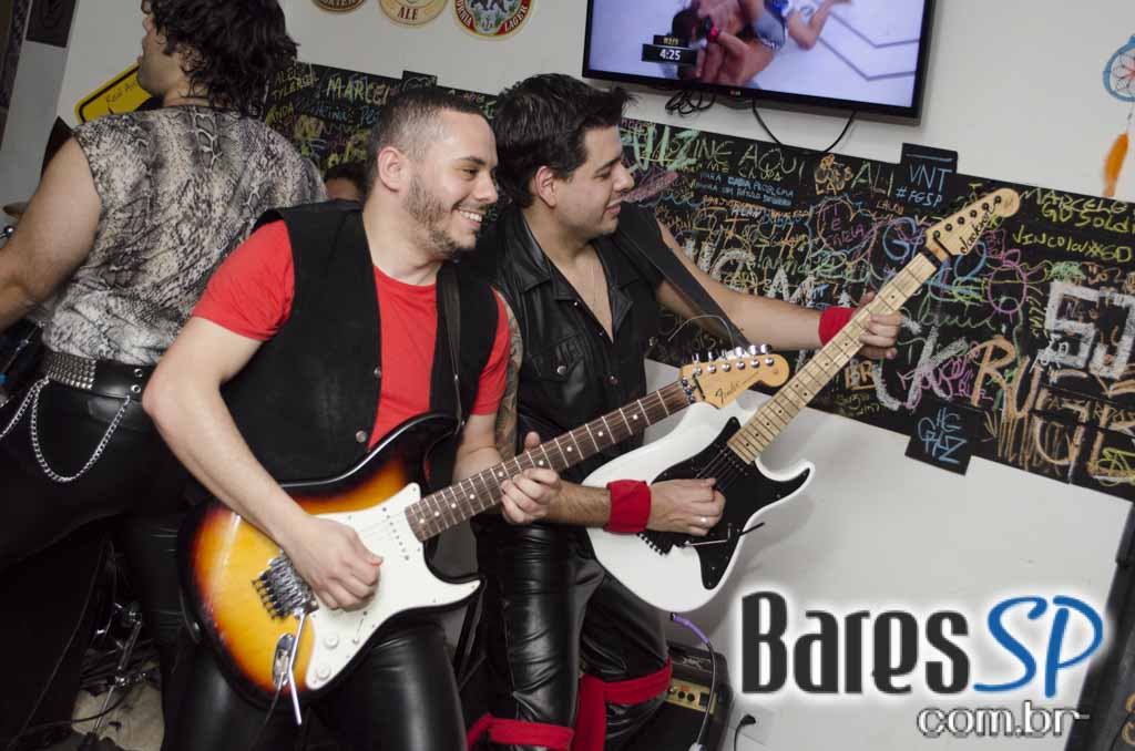 Presley Pub comemorou o Dia da Cerveja com lançamento de cerveja e show de rock Presley Pub comemorou o Dia da Cerveja com lançamento de cerveja e show de rock