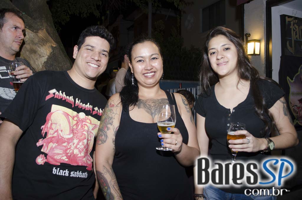 Presley Pub comemorou o Dia da Cerveja com lançamento de cerveja e show de rock Presley Pub comemorou o Dia da Cerveja com lançamento de cerveja e show de rock