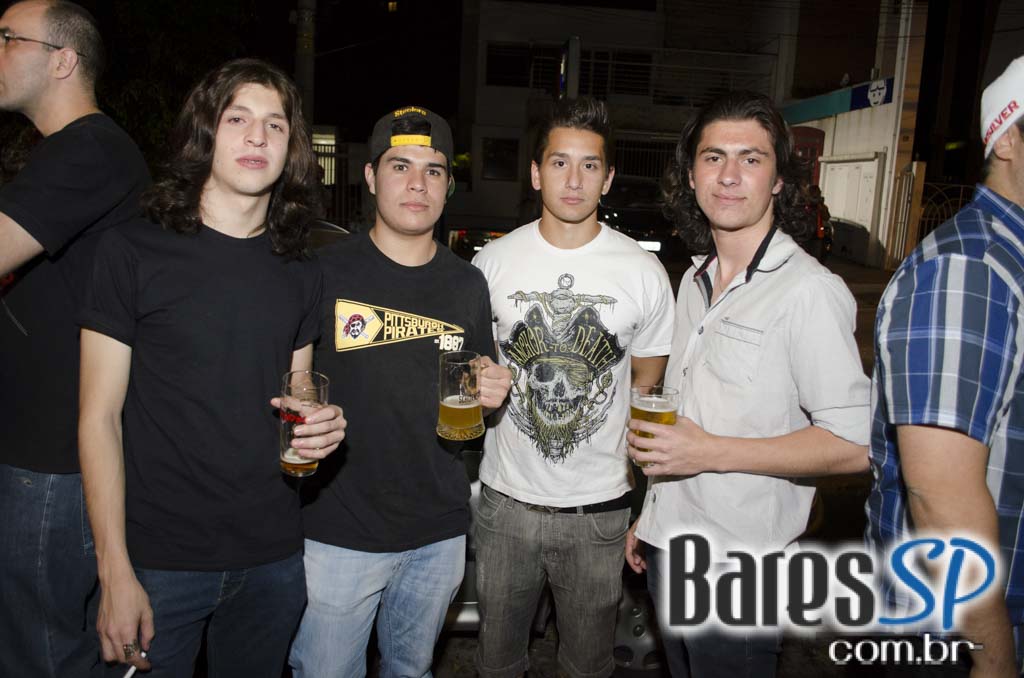 Presley Pub comemorou o Dia da Cerveja com lançamento de cerveja e show de rock Presley Pub comemorou o Dia da Cerveja com lançamento de cerveja e show de rock