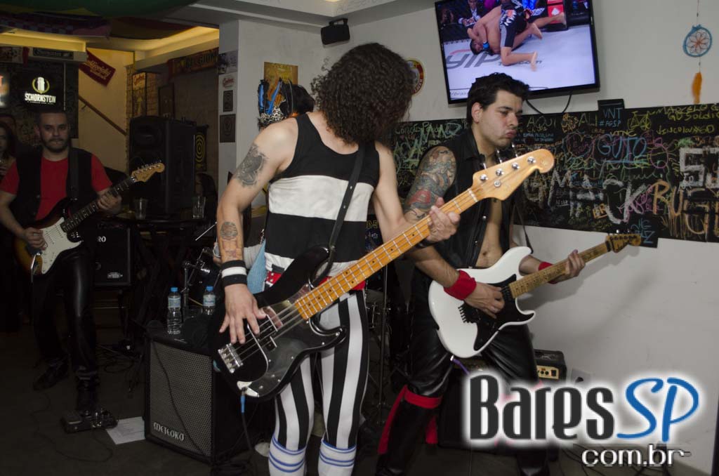 Presley Pub comemorou o Dia da Cerveja com lançamento de cerveja e show de rock Presley Pub comemorou o Dia da Cerveja com lançamento de cerveja e show de rock