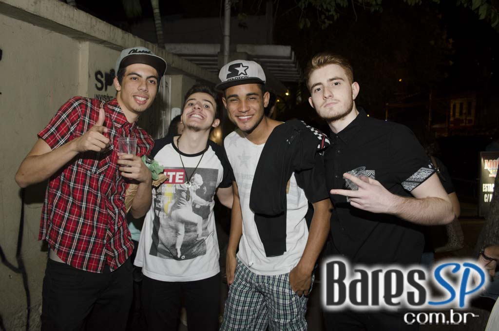 Presley Pub comemorou o Dia da Cerveja com lançamento de cerveja e show de rock Presley Pub comemorou o Dia da Cerveja com lançamento de cerveja e show de rock