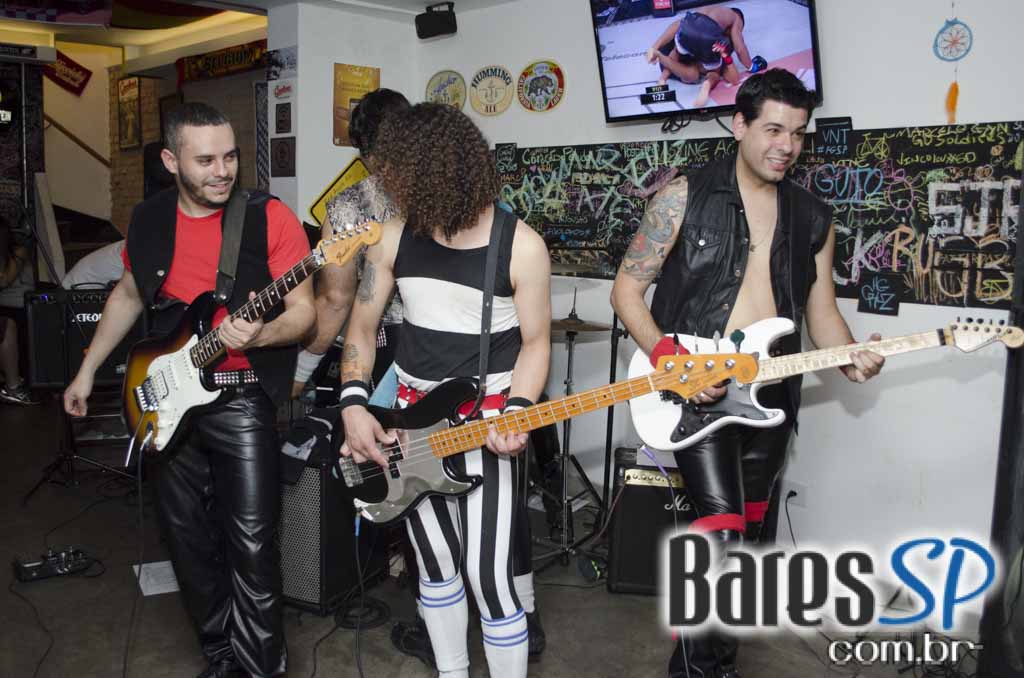 Presley Pub comemorou o Dia da Cerveja com lançamento de cerveja e show de rock Presley Pub comemorou o Dia da Cerveja com lançamento de cerveja e show de rock