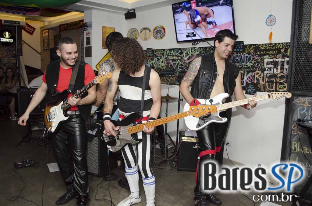 Presley Pub comemorou o Dia da Cerveja com lançamento de cerveja e show de rock Presley Pub comemorou o Dia da Cerveja com lançamento de cerveja e show de rock