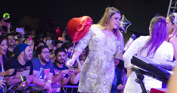 Preta Gil comemorou seu aniversário com Projeto Cheia de Mania no Espaço Metropolitan