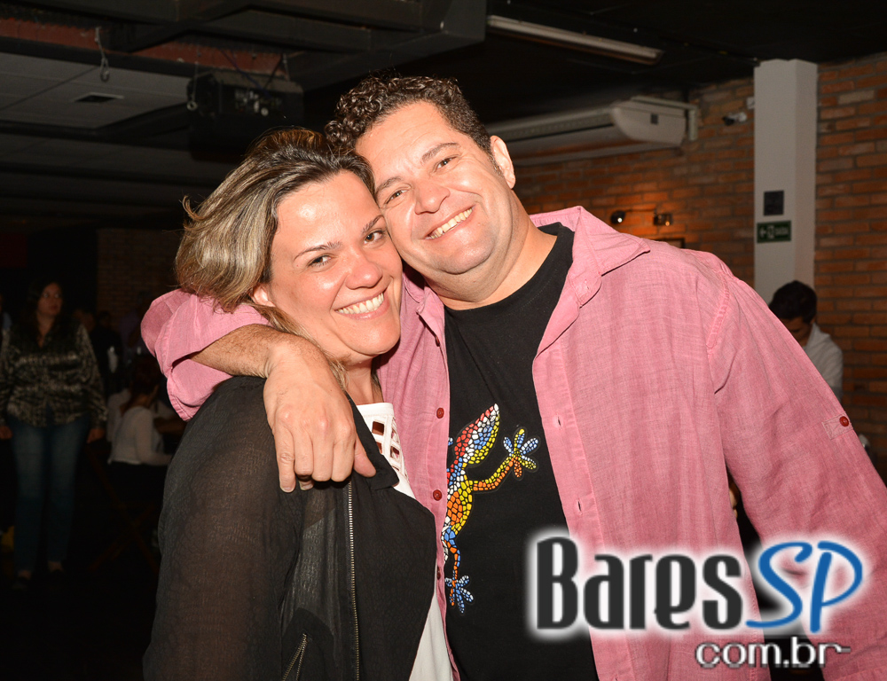 Lapa 40 Graus apresentou os sucessos do grupo Demônios da Garoa Lapa 40 Graus apresentou os sucessos do grupo Demônios da Garoa