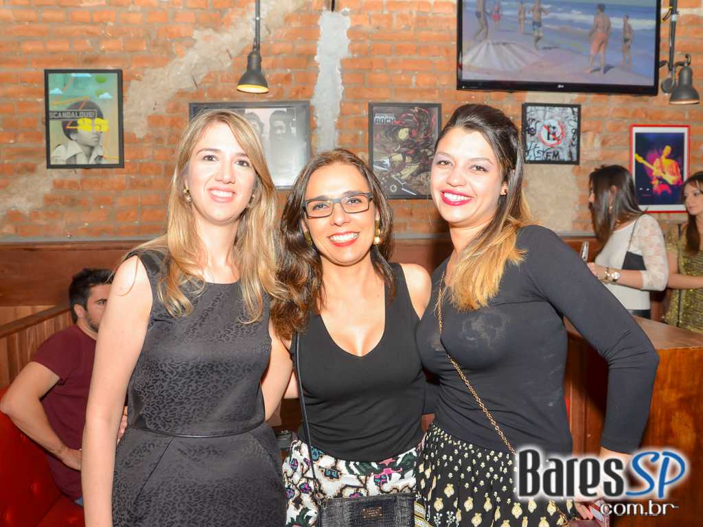 St Georges Pub recebeu os agitos da Banda Overman que animou a sexta St Georges Pub recebeu os agitos da Banda Overman que animou a sexta