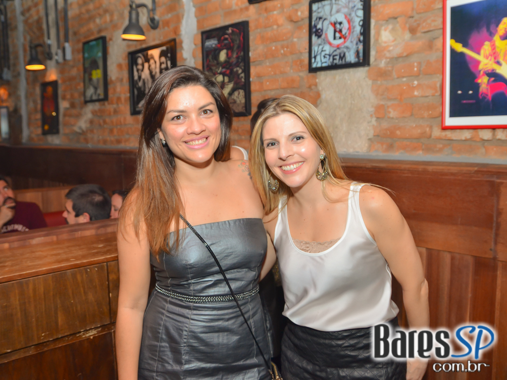 St Georges Pub recebeu os agitos da Banda Overman que animou a sexta St Georges Pub recebeu os agitos da Banda Overman que animou a sexta