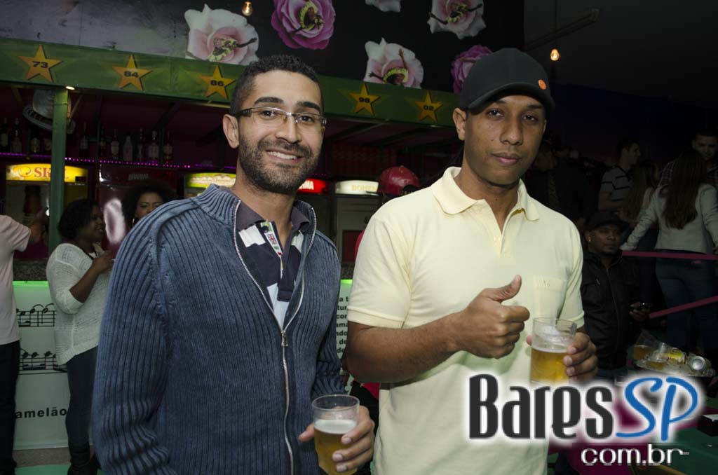 Bar Mangueira realizou sua reinauguração com show do Grupo Os Prettos e convidados Bar Mangueira realizou sua reinauguração com show do Grupo Os Prettos e convidados