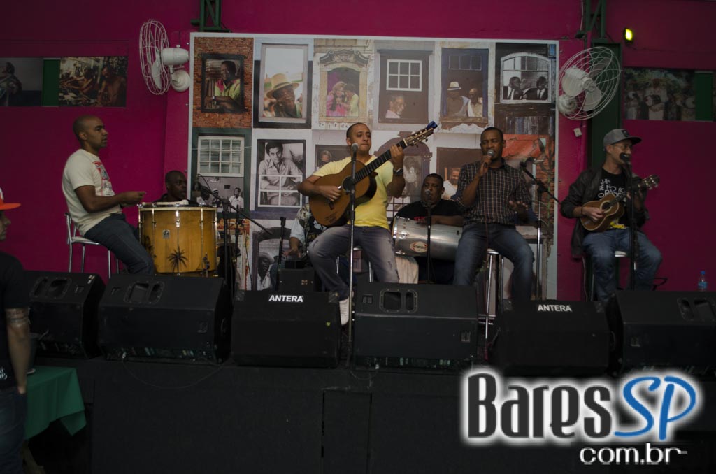 Bar Mangueira realizou sua reinauguração com show do Grupo Os Prettos e convidados Bar Mangueira realizou sua reinauguração com show do Grupo Os Prettos e convidados