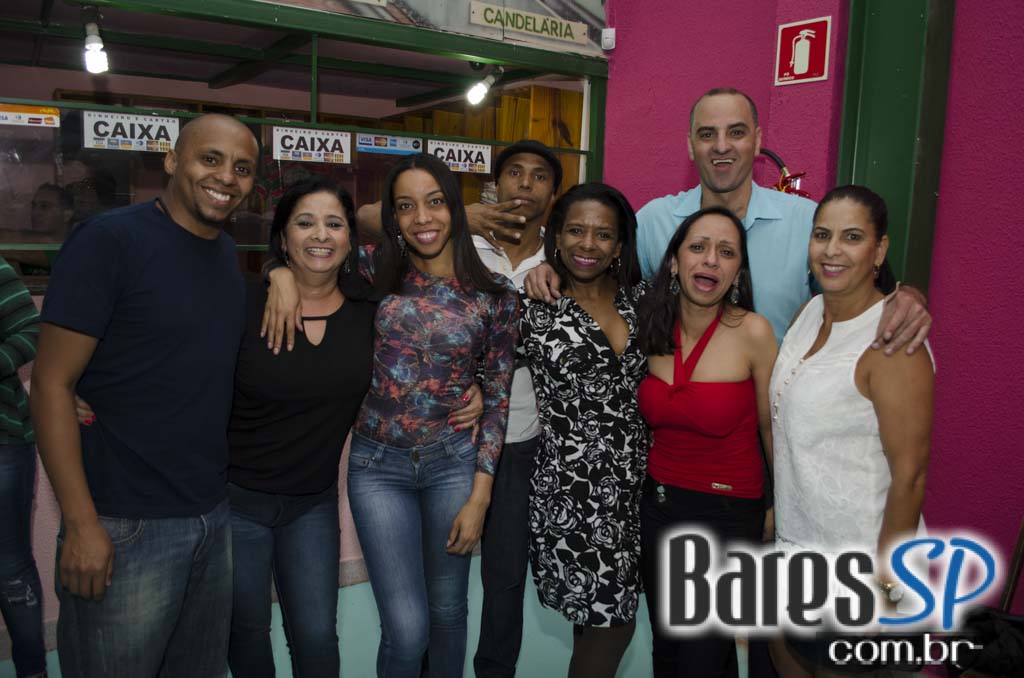 Bar Mangueira realizou sua reinauguração com show do Grupo Os Prettos e convidados Bar Mangueira realizou sua reinauguração com show do Grupo Os Prettos e convidados