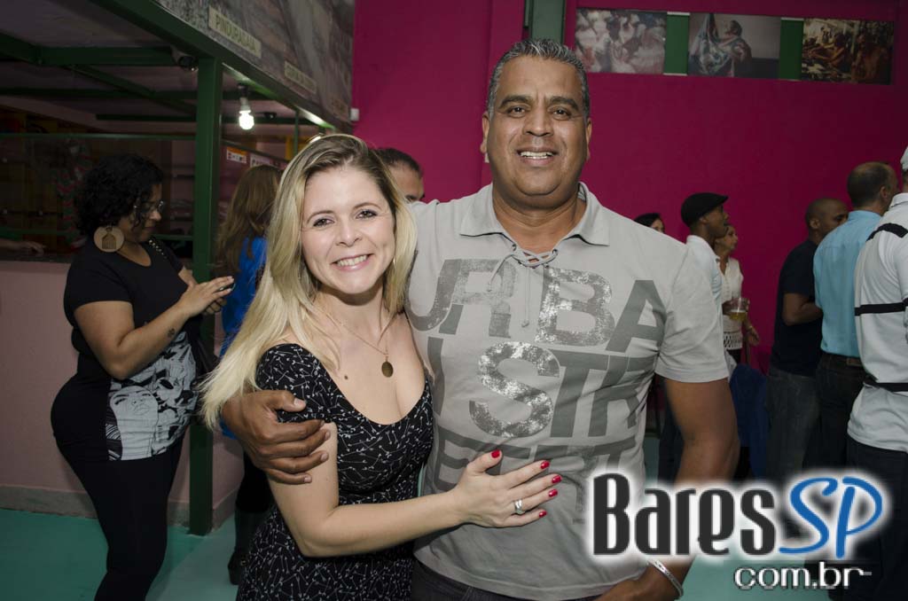 Bar Mangueira realizou sua reinauguração com show do Grupo Os Prettos e convidados Bar Mangueira realizou sua reinauguração com show do Grupo Os Prettos e convidados
