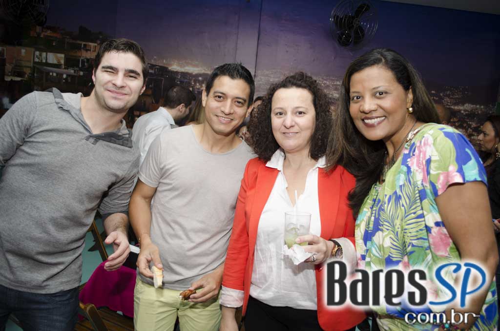 Bar Mangueira realizou sua reinauguração com show do Grupo Os Prettos e convidados Bar Mangueira realizou sua reinauguração com show do Grupo Os Prettos e convidados