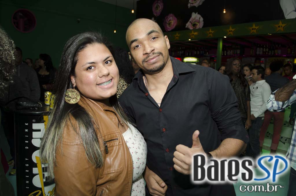 Bar Mangueira realizou sua reinauguração com show do Grupo Os Prettos e convidados Bar Mangueira realizou sua reinauguração com show do Grupo Os Prettos e convidados