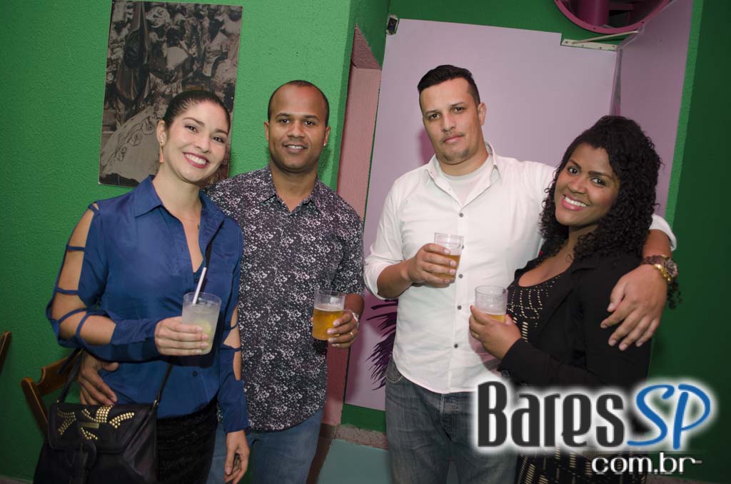 Bar Mangueira realizou sua reinauguração com show do Grupo Os Prettos e convidados Bar Mangueira realizou sua reinauguração com show do Grupo Os Prettos e convidados