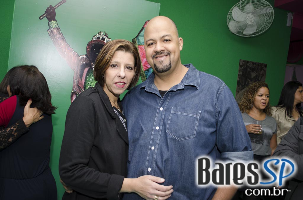 Bar Mangueira realizou sua reinauguração com show do Grupo Os Prettos e convidados Bar Mangueira realizou sua reinauguração com show do Grupo Os Prettos e convidados