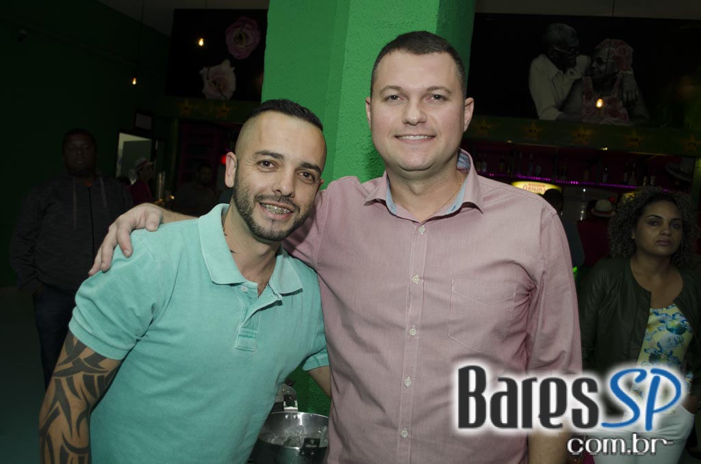 Bar Mangueira realizou sua reinauguração com show do Grupo Os Prettos e convidados Bar Mangueira realizou sua reinauguração com show do Grupo Os Prettos e convidados