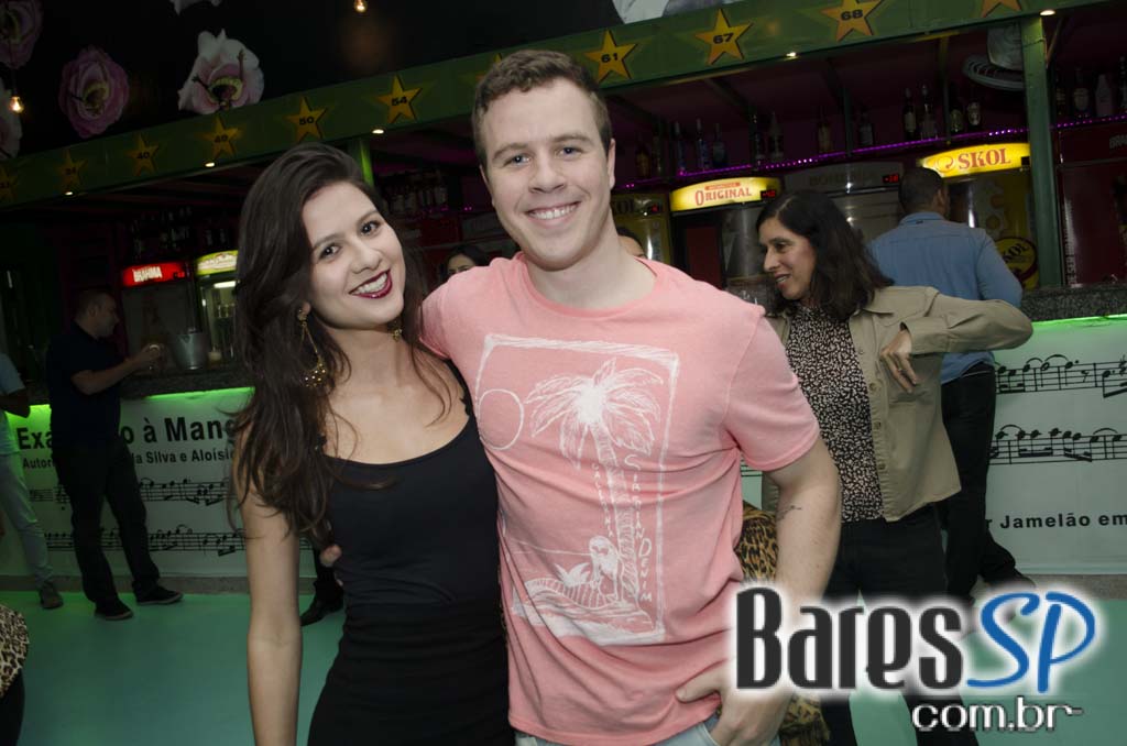 Bar Mangueira realizou sua reinauguração com show do Grupo Os Prettos e convidados Bar Mangueira realizou sua reinauguração com show do Grupo Os Prettos e convidados