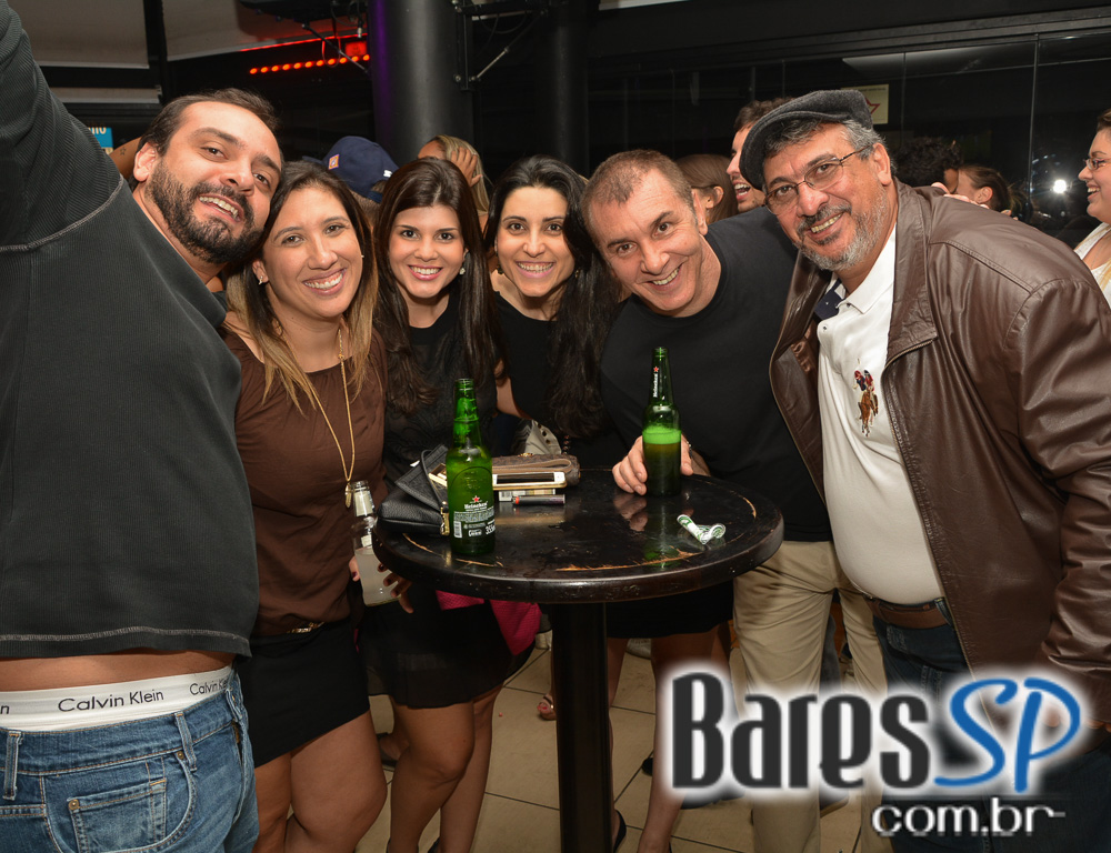 Bar Santa Julia recebeu show do Grupo Sambahits e convidados no sábado Bar Santa Julia recebeu show do Grupo Sambahits e convidados no sábado