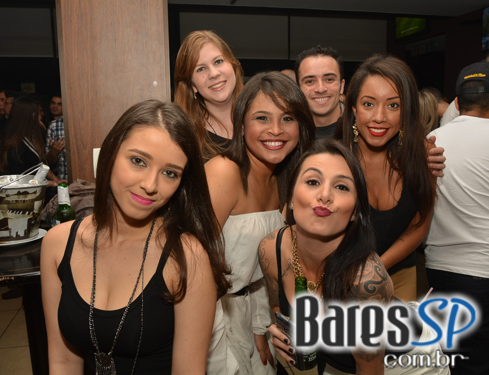 Bar Santa Julia recebeu show do Grupo Sambahits e convidados no sábado Bar Santa Julia recebeu show do Grupo Sambahits e convidados no sábado