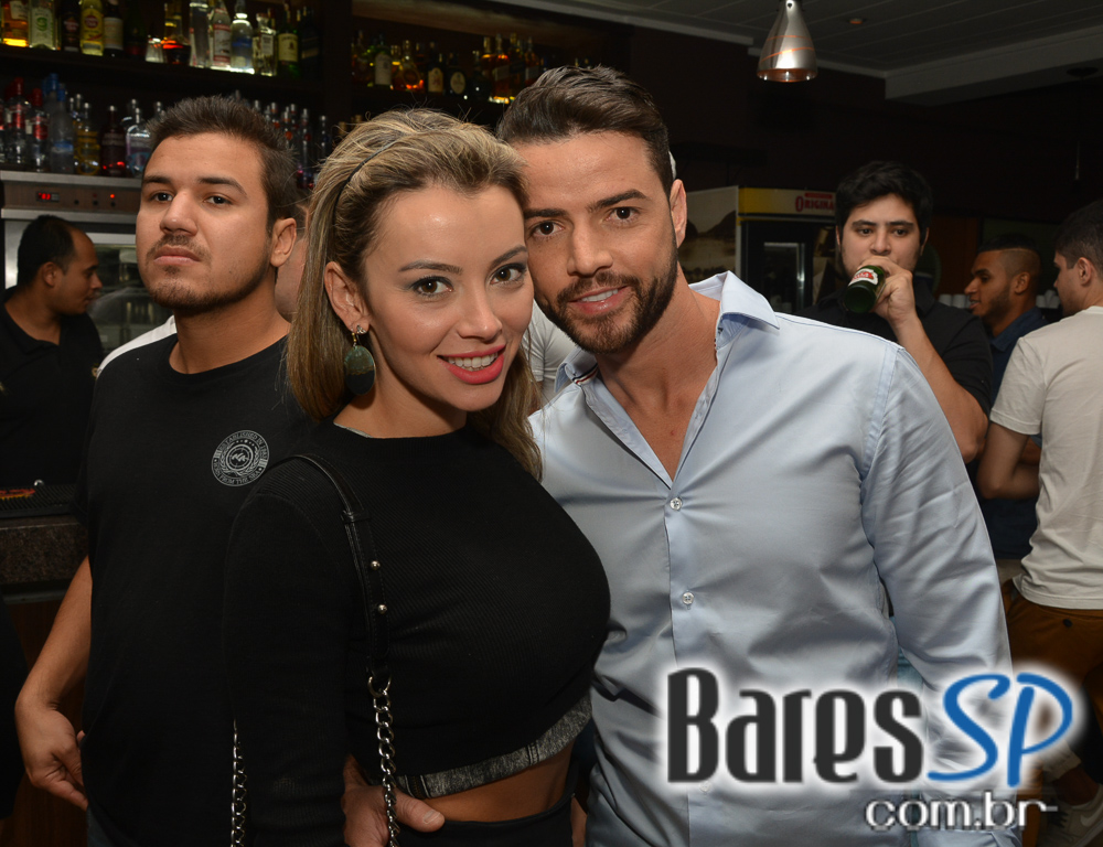 Bar Santa Julia recebeu show do Grupo Sambahits e convidados no sábado Bar Santa Julia recebeu show do Grupo Sambahits e convidados no sábado