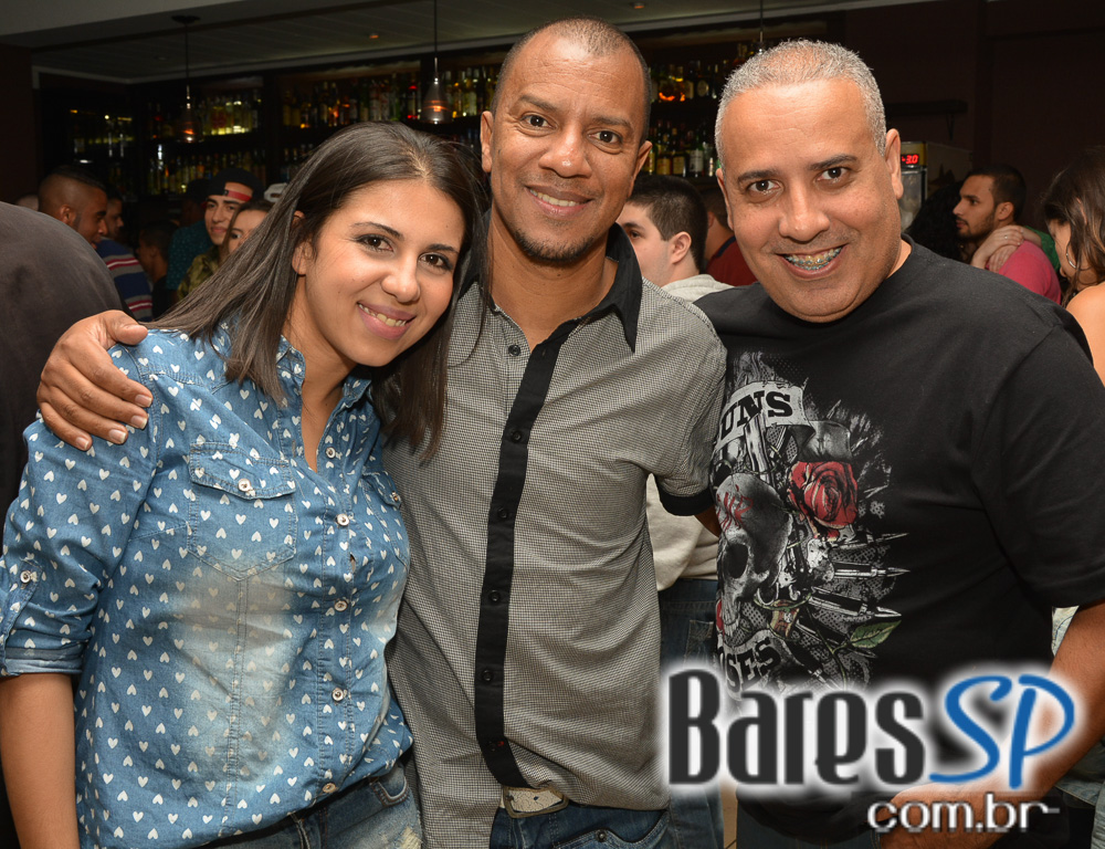 Bar Santa Julia recebeu show do Grupo Sambahits e convidados no sábado Bar Santa Julia recebeu show do Grupo Sambahits e convidados no sábado