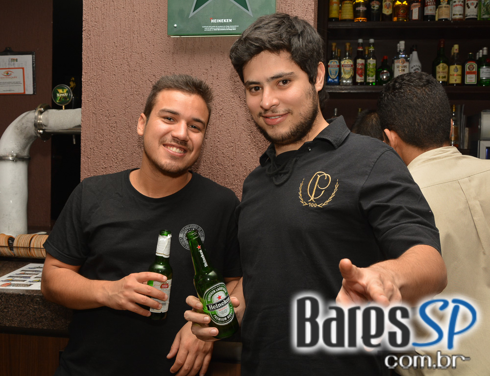 Bar Santa Julia recebeu show do Grupo Sambahits e convidados no sábado Bar Santa Julia recebeu show do Grupo Sambahits e convidados no sábado