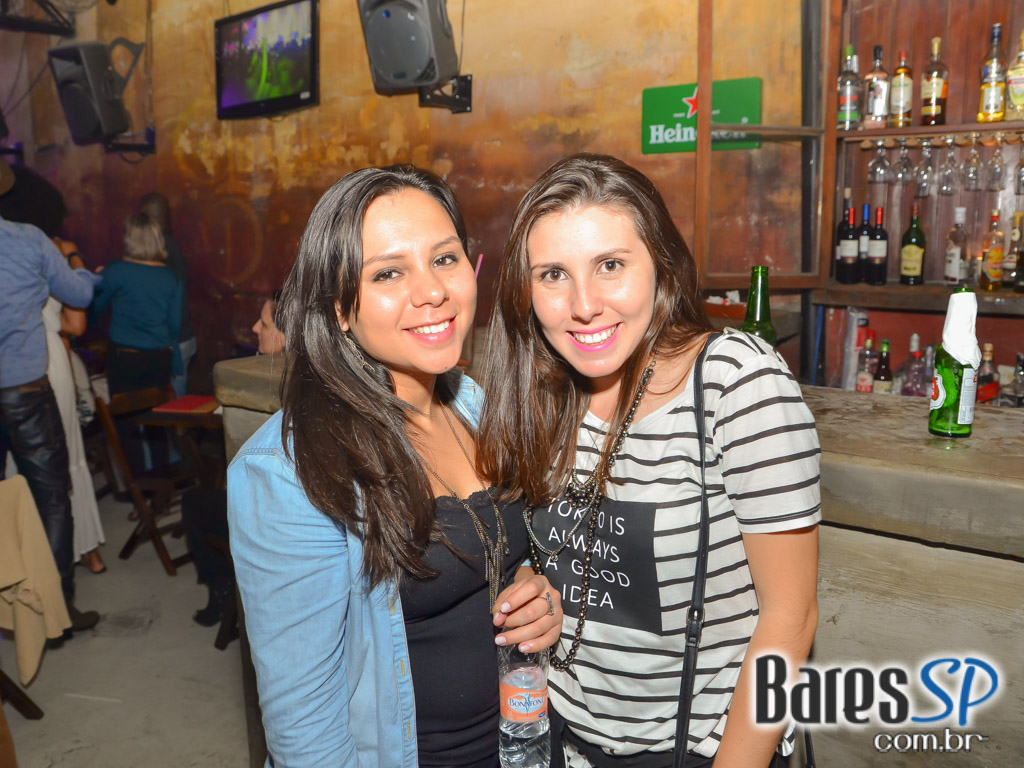 Ed Motta e Banda Serial Funkers agitaram a noite de sábado do Grazie a Dio! Ed Motta e Banda Serial Funkers agitaram a noite de sábado do Grazie a Dio!