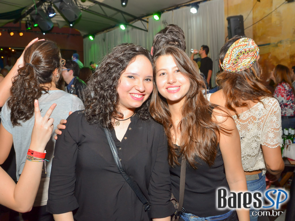 Ed Motta e Banda Serial Funkers agitaram a noite de sábado do Grazie a Dio! Ed Motta e Banda Serial Funkers agitaram a noite de sábado do Grazie a Dio!