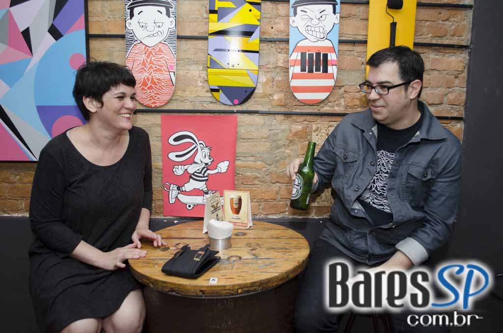 Razzmatazz apresentou Brit Explosion com Charly Coombes animou a noite Razzmatazz apresentou Brit Explosion com Charly Coombes animou a noite