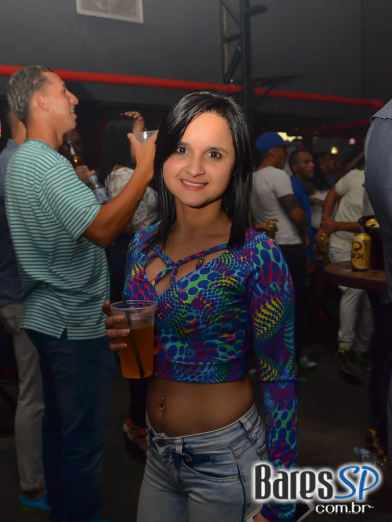 Grupo Os Travessos e convidados animaram a noite do Splash Bar na sexta Grupo Os Travessos e convidados animaram a noite do Splash Bar na sexta