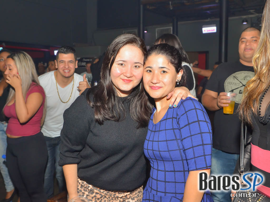 Grupo Os Travessos e convidados animaram a noite do Splash Bar na sexta Grupo Os Travessos e convidados animaram a noite do Splash Bar na sexta