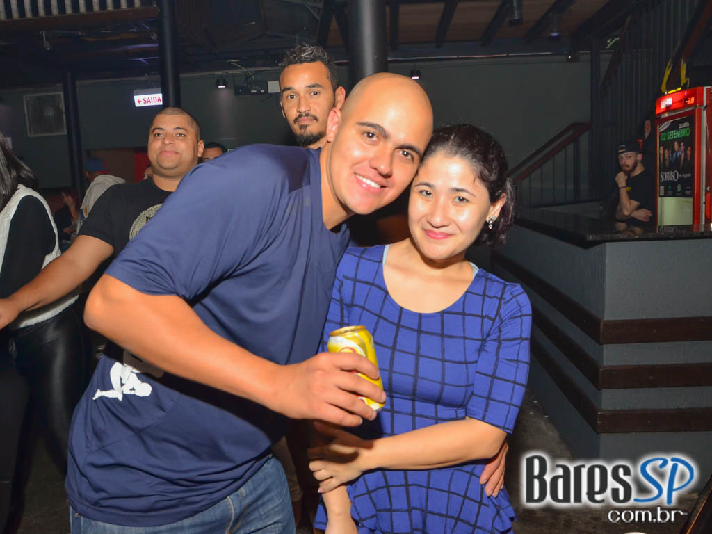 Grupo Os Travessos e convidados animaram a noite do Splash Bar na sexta Grupo Os Travessos e convidados animaram a noite do Splash Bar na sexta