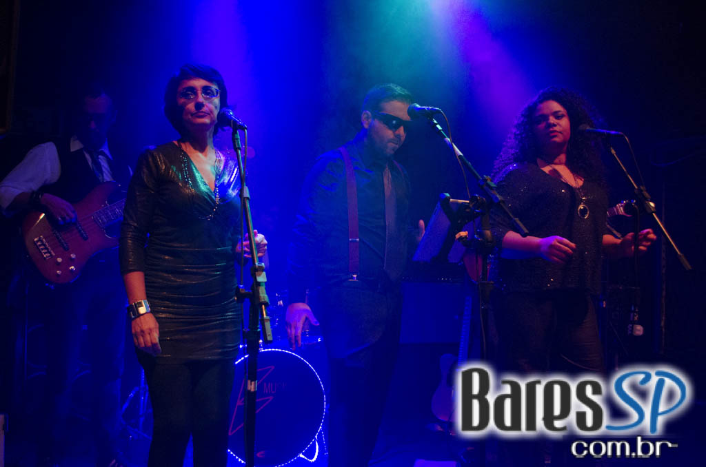 Banda Soul Fine animou a galera de sexta com muita música no B Music Bar Banda Soul Fine animou a galera de sexta com muita música no B Music Bar