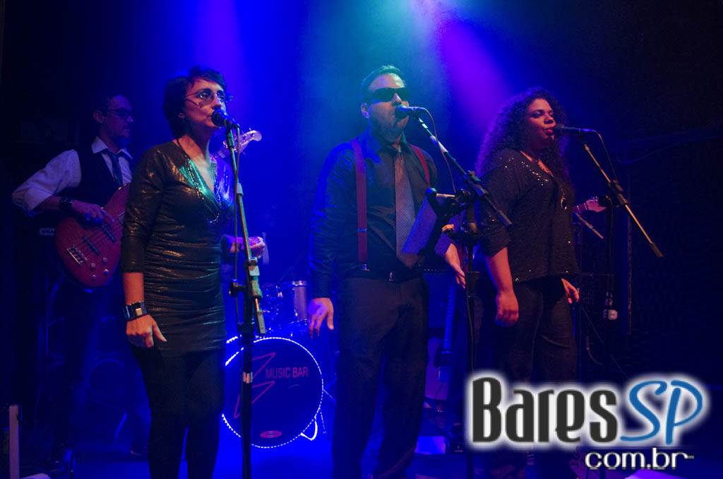 Banda Soul Fine animou a galera de sexta com muita música no B Music Bar Banda Soul Fine animou a galera de sexta com muita música no B Music Bar