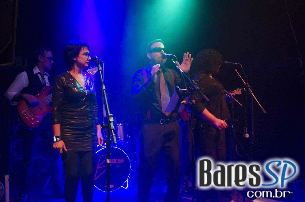 Banda Soul Fine animou a galera de sexta com muita música no B Music Bar Banda Soul Fine animou a galera de sexta com muita música no B Music Bar