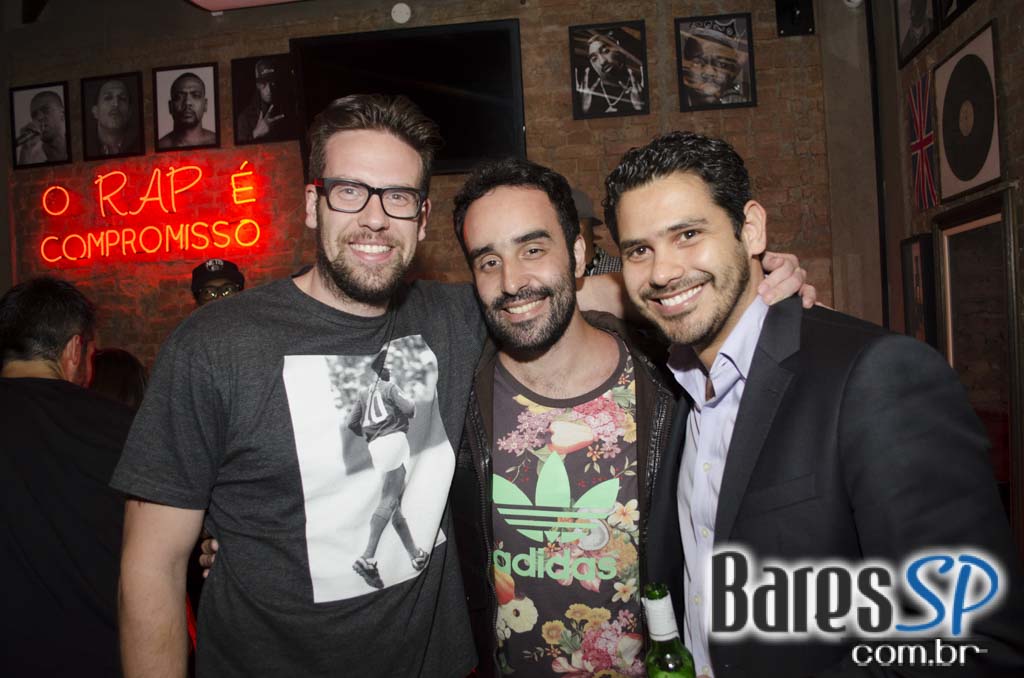 Quitandinha Bar recebeu apresentação do DJ Chubby Chub na quinta Quitandinha Bar recebeu apresentação do DJ Chubby Chub na quinta