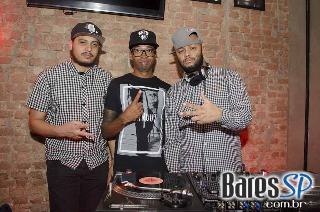 Quitandinha Bar recebeu apresentação do DJ Chubby Chub na quinta Quitandinha Bar recebeu apresentação do DJ Chubby Chub na quinta