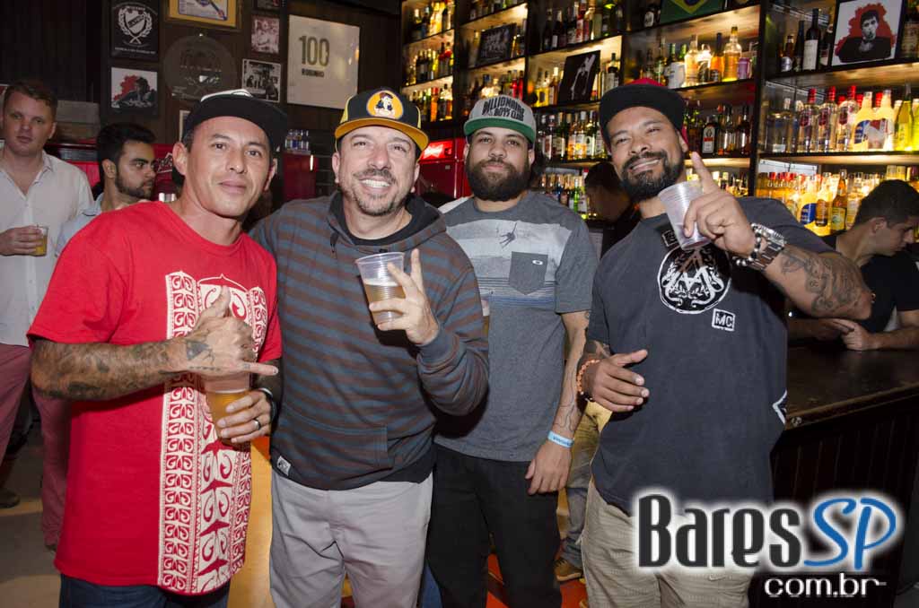 Quitandinha Bar recebeu apresentação do DJ Chubby Chub na quinta Quitandinha Bar recebeu apresentação do DJ Chubby Chub na quinta