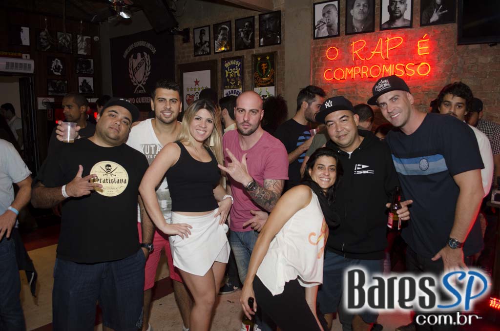 Quitandinha Bar recebeu apresentação do DJ Chubby Chub na quinta Quitandinha Bar recebeu apresentação do DJ Chubby Chub na quinta