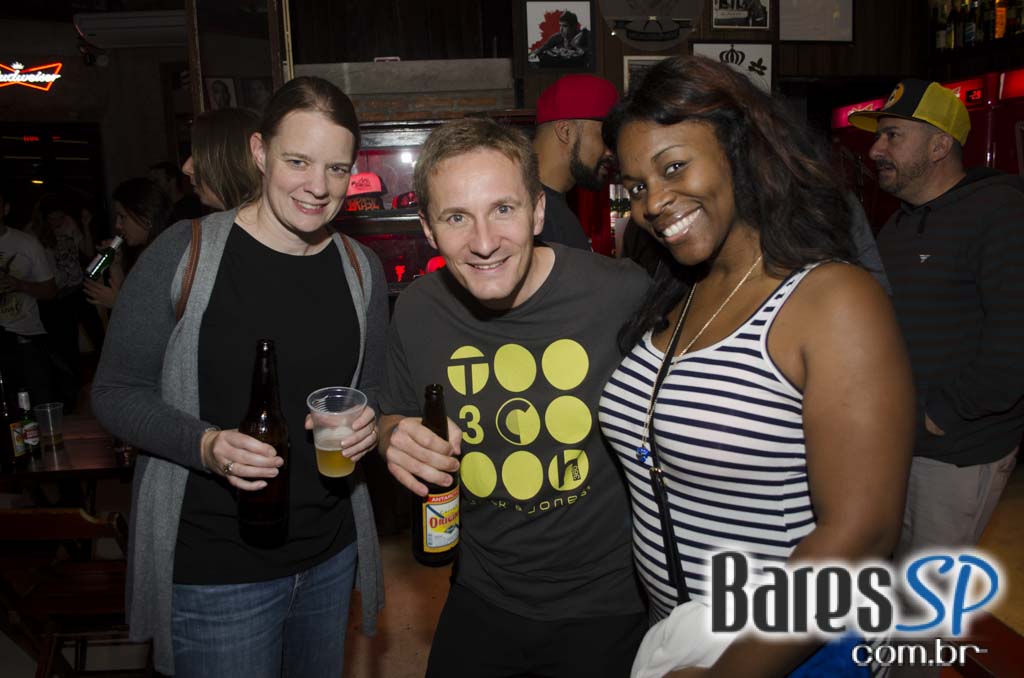 Quitandinha Bar recebeu apresentação do DJ Chubby Chub na quinta Quitandinha Bar recebeu apresentação do DJ Chubby Chub na quinta