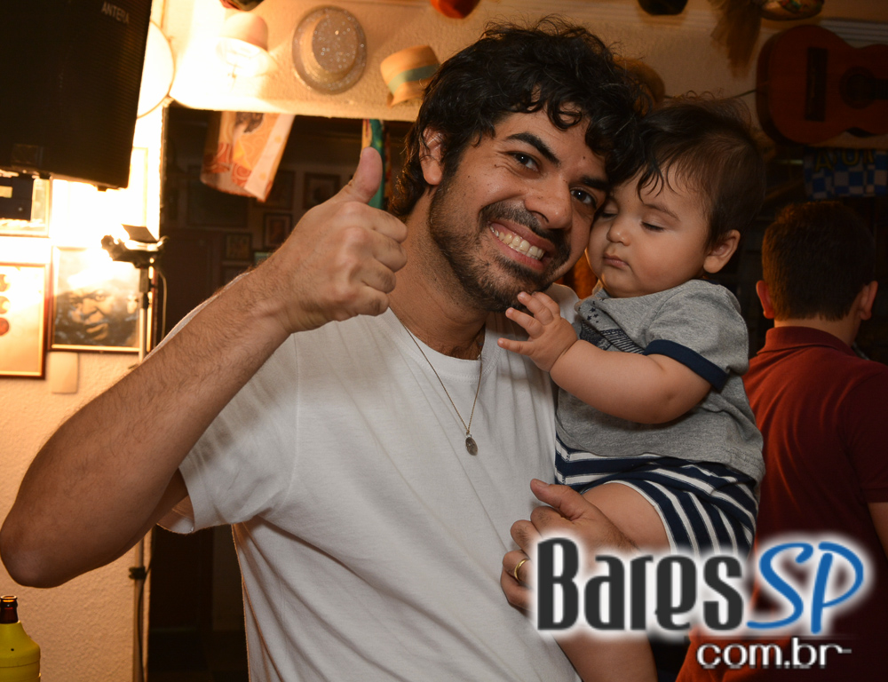 Bar na Aba realizou o show de Reinaldo Nei e convidados animaram a noite Bar na Aba realizou o show de Reinaldo Nei e convidados animaram a noite