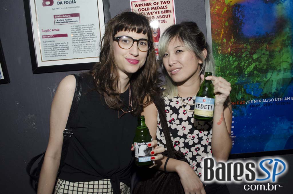 Razzmatazz Bar apresentou o evento Vedett Rock Night com muitas atrações Razzmatazz Bar apresentou o evento Vedett Rock Night com muitas atrações