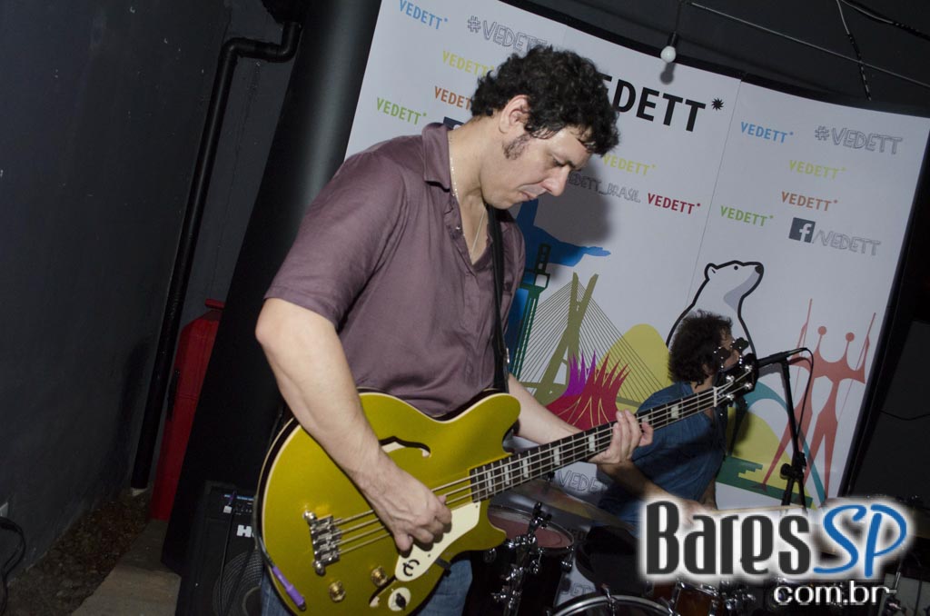 Razzmatazz Bar apresentou o evento Vedett Rock Night com muitas atrações Razzmatazz Bar apresentou o evento Vedett Rock Night com muitas atrações