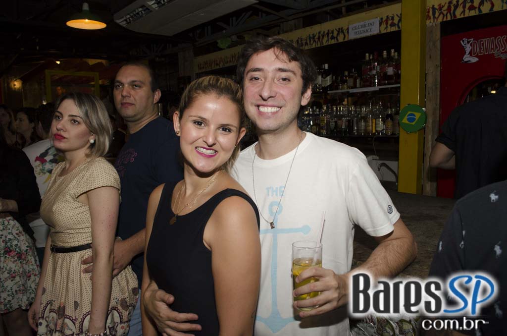 Favela da Vila comemorou 5 anos com show de Arlindo Cruz e convidados Favela da Vila comemorou 5 anos com show de Arlindo Cruz e convidados