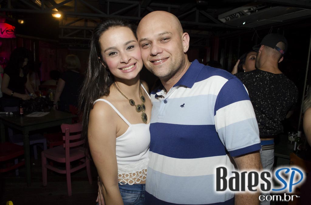 Favela da Vila comemorou 5 anos com show de Arlindo Cruz e convidados Favela da Vila comemorou 5 anos com show de Arlindo Cruz e convidados