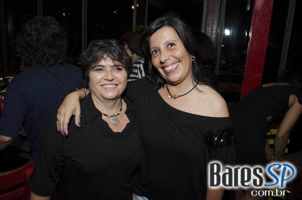 Favela da Vila comemorou 5 anos com show de Arlindo Cruz e convidados Favela da Vila comemorou 5 anos com show de Arlindo Cruz e convidados